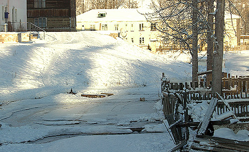 Хову-Аксы: в поселке разморожено 45 домов, под отключение теплоснабжения попали 103 дома, с населением 3303 человек, из них 1386 детей