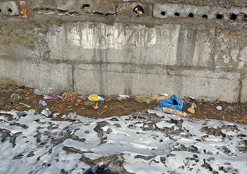 2013 год: «...В Кызыле весна – это период страшной вони от подтаявших фекалий, накопившихся за зиму...»