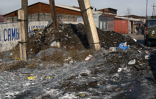 2013 год: «...В Кызыле весна – это период страшной вони от подтаявших фекалий, накопившихся за зиму...»