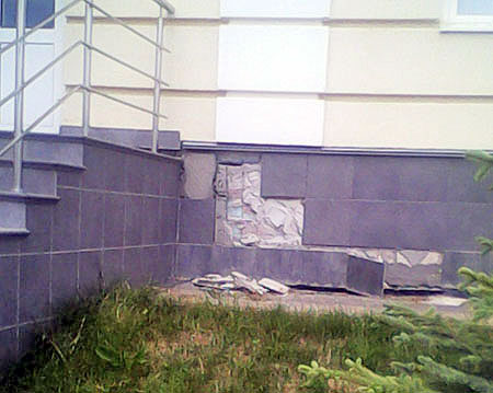 корпуса уже в буквальном смысле трещат по швам!