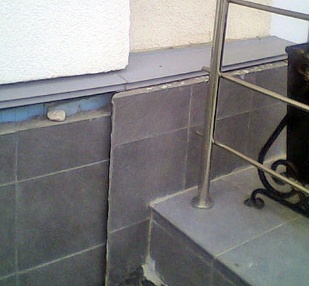 корпуса уже в буквальном смысле трещат по швам!