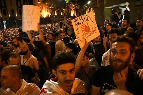 Как один российский депутат спровоцировал грузинский Майдан