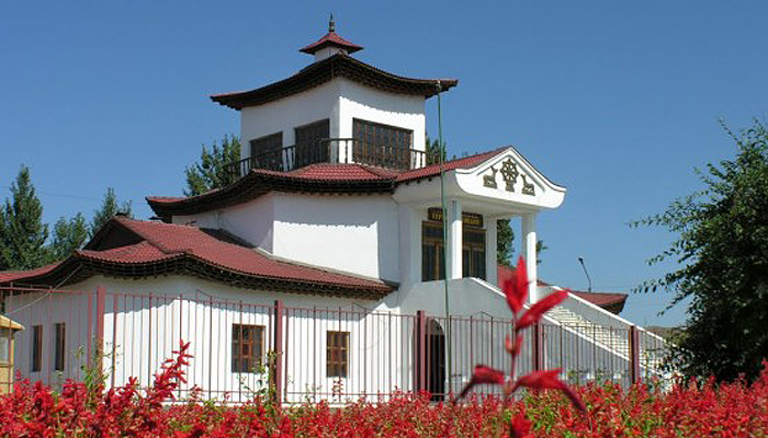 Буддийское Хурээ «Цеченлинг» в Кызыле